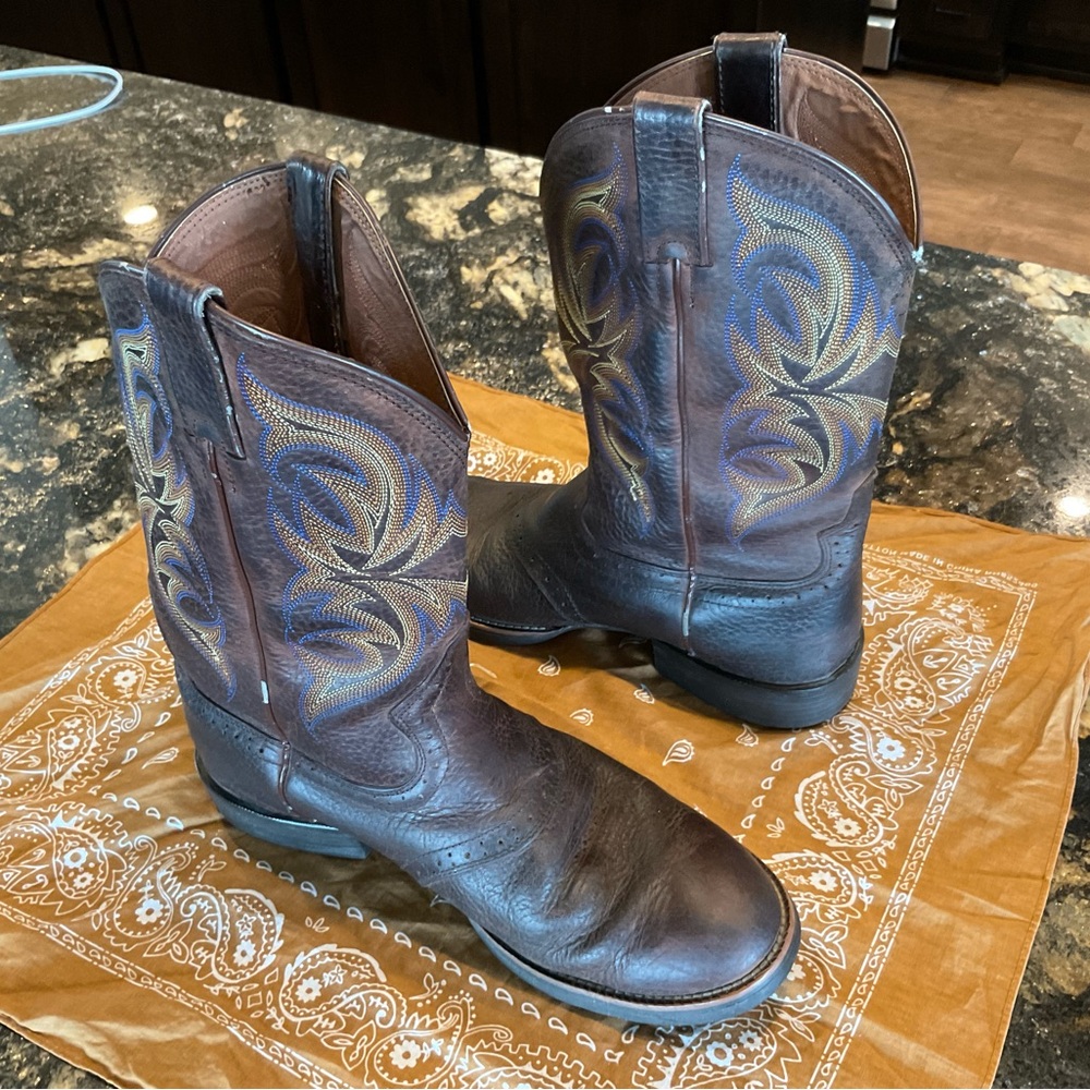 Justin Mens Stampede Saddle Vamp Cowboy Boots 7200. Round toe. Size Men’s 8.